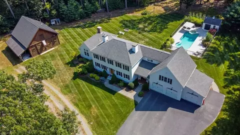 17 Sanger Rd, Duxbury, MA 02332