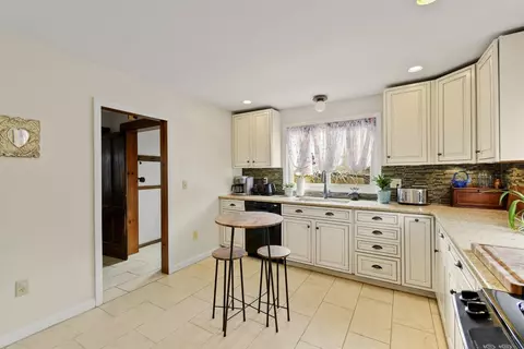 127 Carson Ave, Dalton, MA 01226 photo 8