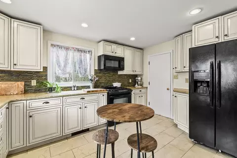 127 Carson Ave, Dalton, MA 01226 photo 6