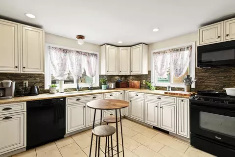 127 Carson Ave, Dalton, MA 01226 photo 7