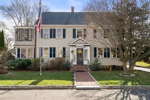130 Traincroft NW, Medford, MA 02155