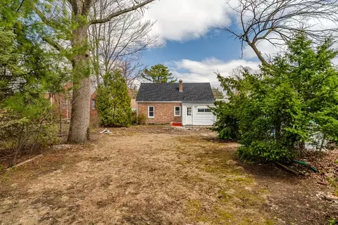 90 Eddy St, Springfield, MA 01104 photo 6