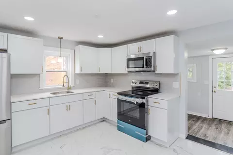 90 Eddy St, Springfield, MA 01104 photo 13