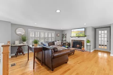 10 Codding Rd, Attleboro, MA 02703 photo 11