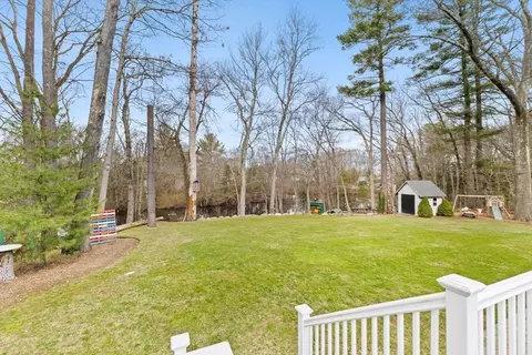 10 Codding Rd, Attleboro, MA 02703 photo 36