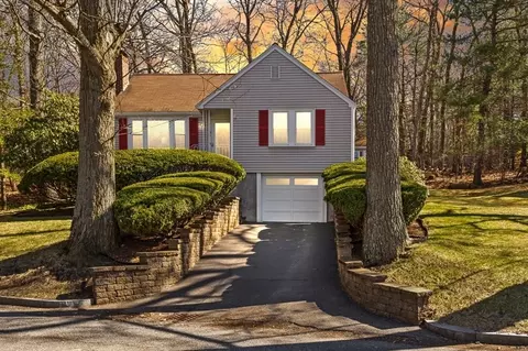31 Summer Ave, Reading, MA 01867 photo 2