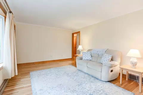 10 Smith St, Attleboro, MA 02703 photo 8