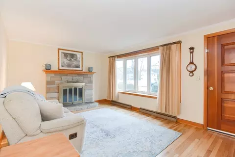 10 Smith St, Attleboro, MA 02703 photo 9