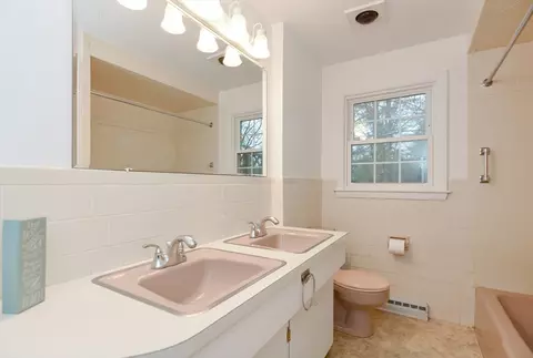 10 Smith St, Attleboro, MA 02703 photo 18