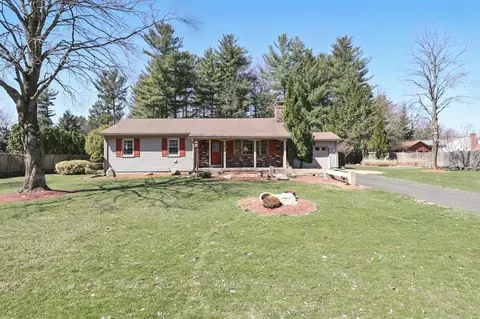 36 Colony Cir, Westfield, MA 01085