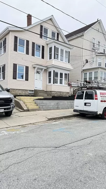 68 Goss, Fall River, MA 02723