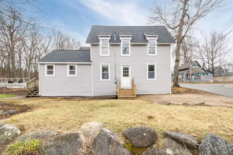 3 Chestnut Ave, Sterling, MA 01564