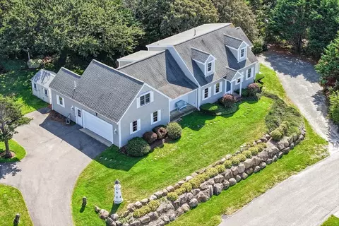 73 E Bay View Rd, Dennis, MA 02638 photo 3
