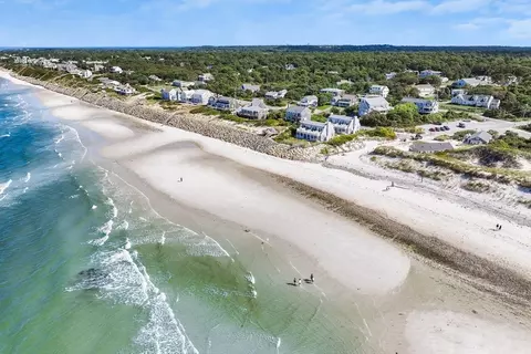 73 E Bay View Rd, Dennis, MA 02638 photo 2
