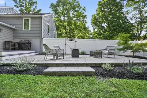 Exterior - 19 Arcadia Ave, Reading, MA 01867 photo 4 of 6