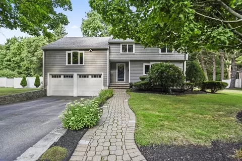 19 Arcadia Ave, Reading, MA 01867