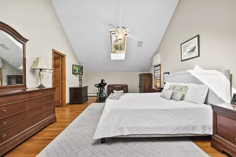 Bedroom - 19 Arcadia Ave, Reading, MA 01867 photo 2 of 8