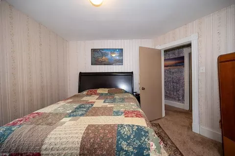 Bedroom - 21 Smith Ave, Ware, MA 01082 photo 3 of 5