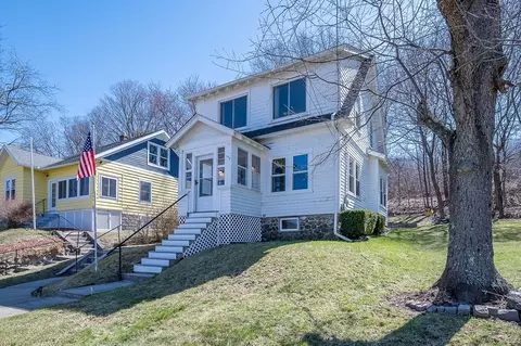 19 Heath St, Worcester, MA 01610