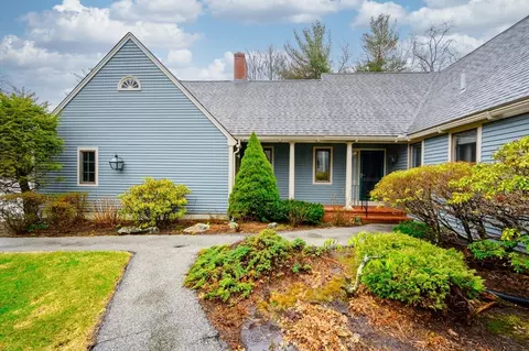 100 Pond St #44, Cohasset, MA 02025