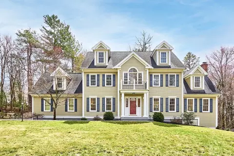 74 School House Ln, Boxborough, MA 01719