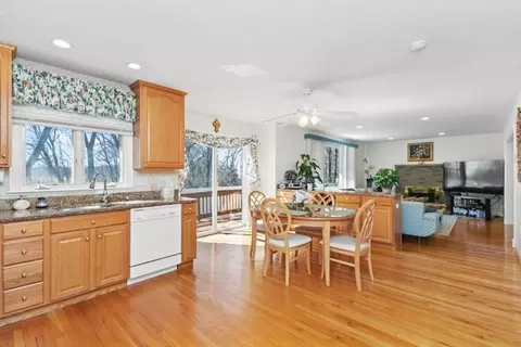 22 Brown Ter, Dedham, MA 02026 photo 9