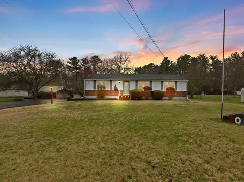 702 N Main St, Raynham, MA 02767