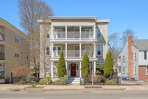 699 Hyde Park Ave #3, Boston, MA 02131
