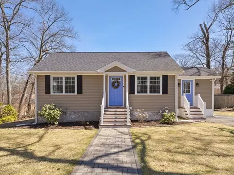 22 Burt St, Attleboro, MA 02703