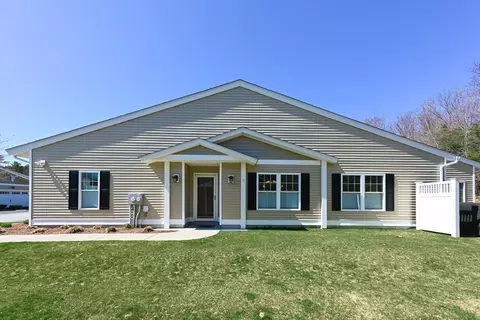 69 Rogerson Xing #69, Uxbridge, MA 01569