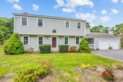 23 Foster Rd, Sandwich, MA 02537