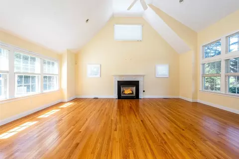 8 Anthonys Way, Mashpee, MA 02649 photo 2