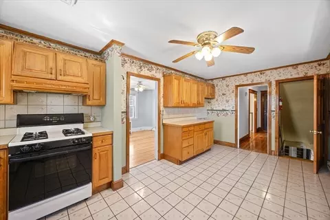 17 Trefton Dr, Braintree, MA 02184 photo 4