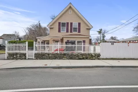 1960 Middlesex St, Lowell, MA 01851