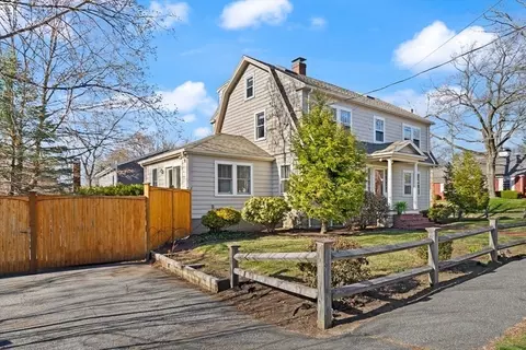38 Weston Rd, Reading, MA 01867 photo 2