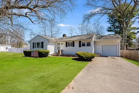 397 South St, Holbrook, MA 02343