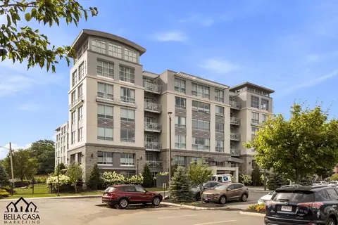 201 Elliott St #615, Beverly, MA 01915