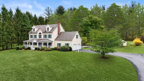 55 Autumn Rd, Wrentham, MA 02093