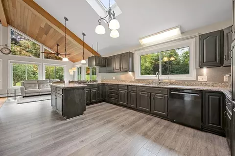 82 Central Tpke, Sutton, MA 01590 photo 9