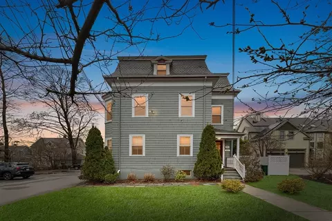 405 Cherry St #2, Newton, MA 02465
