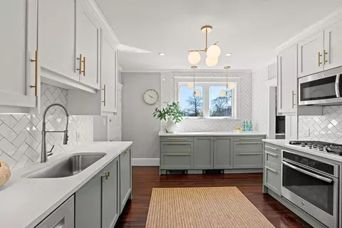 84 Train St #2, Boston, MA 02122