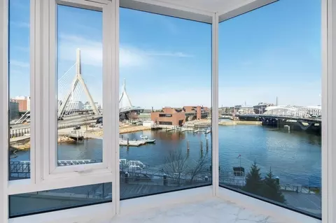 100 Lovejoy Wharf #5J, Boston, MA 02114