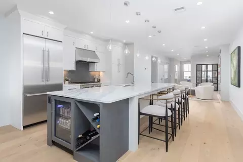 409 E 7th St #1, Boston, MA 02127 photo 10