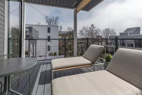 409 E 7th St #1, Boston, MA 02127 photo 6