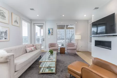 409 E 7th St #1, Boston, MA 02127 photo 2