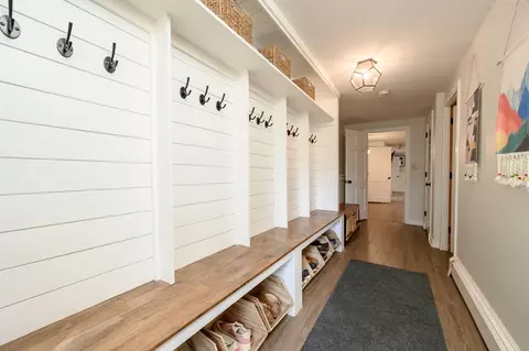 Entry Way - 4 Volunteer Rd, Hingham, MA 02043 photo 2 of 2