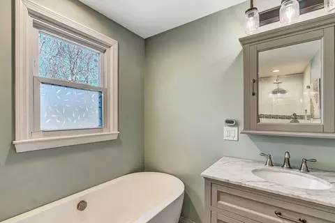 20 Colonial Dr, Framingham, MA 01701 photo 31