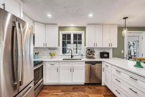 20 Colonial Dr, Framingham, MA 01701 photo 14