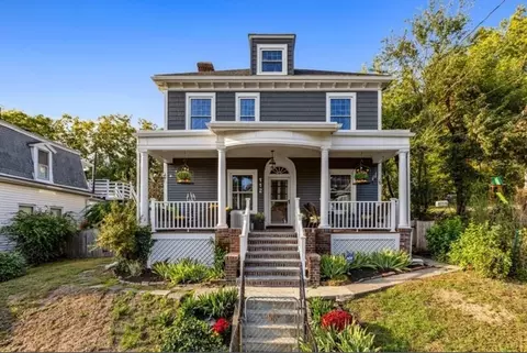 112 Clark Ave, Chelsea, MA 02150