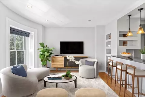 27 Worcester Sq #5, Boston, MA 02118